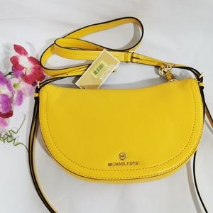 NWT Michael Kors Camden Sunflower Messanger Bag